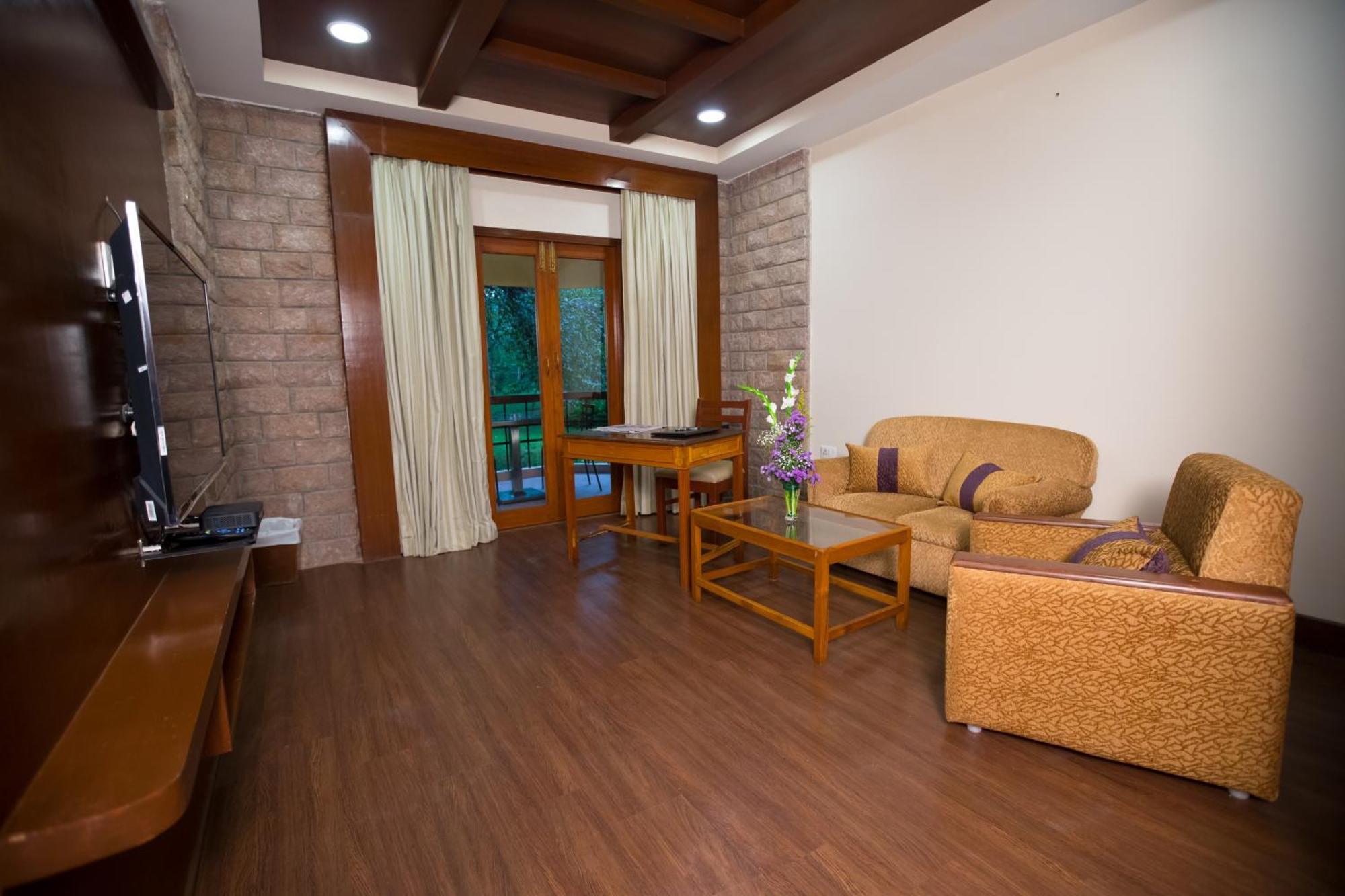 Hotel Kodai International Kodaikanal Quarto foto